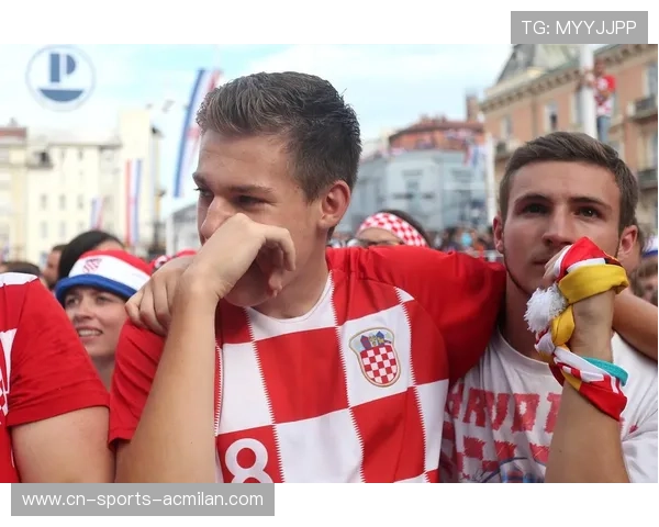 维拉蒂被拍到街头抽烟，球迷心碎