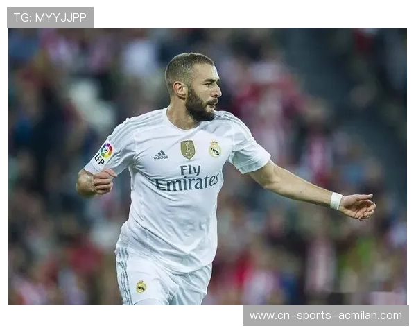 本泽马沙特新月锋线火力全开,首战成亮点 本泽马沙特新月锋线火力全开,首战成亮点